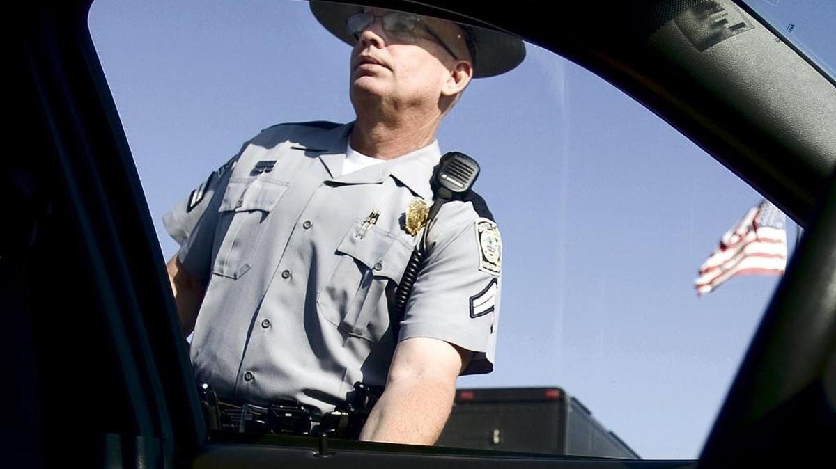 New residents who try to avoid the $250 fee for registering cars in state will eventually have to deal with the state patrol, county officials say. Photo by Janet Blackmon Morgan / jblackmon@thesunnews.com