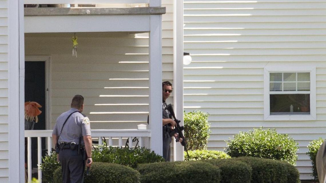 Police respond to reports of a shooting and a barricaded subject at theFlintlake Apartment complex in Myrtle Beach. Sept. 8, 2017