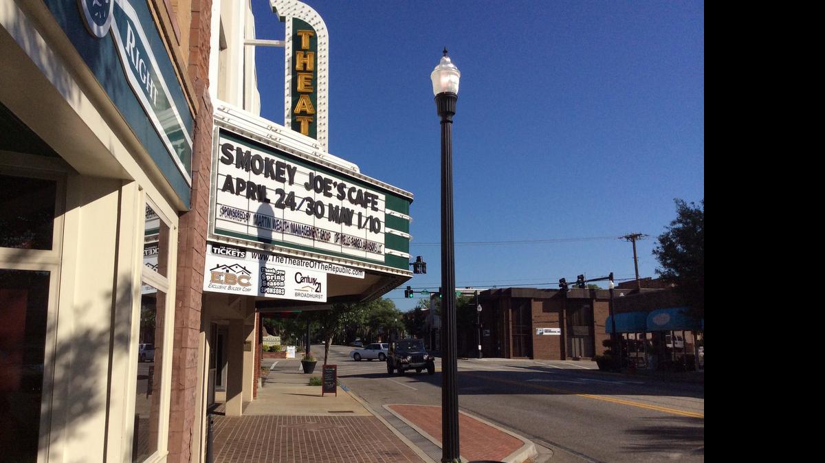 
Conway leaders are preparing to allow valet parking in the downtown area. One company wants to offer the service at Theatre of the Republic shows and at the Rivertown Bistro.
