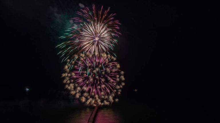Here’s where to find 10 July 4th fireworks shows and events in Beaufort County