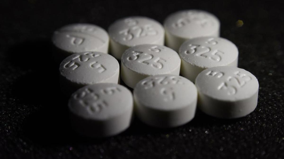 This photo shows an arrangement of pills of the opioid oxycodone-acetaminophen in New York. (AP Photo/Patrick Sison, File)