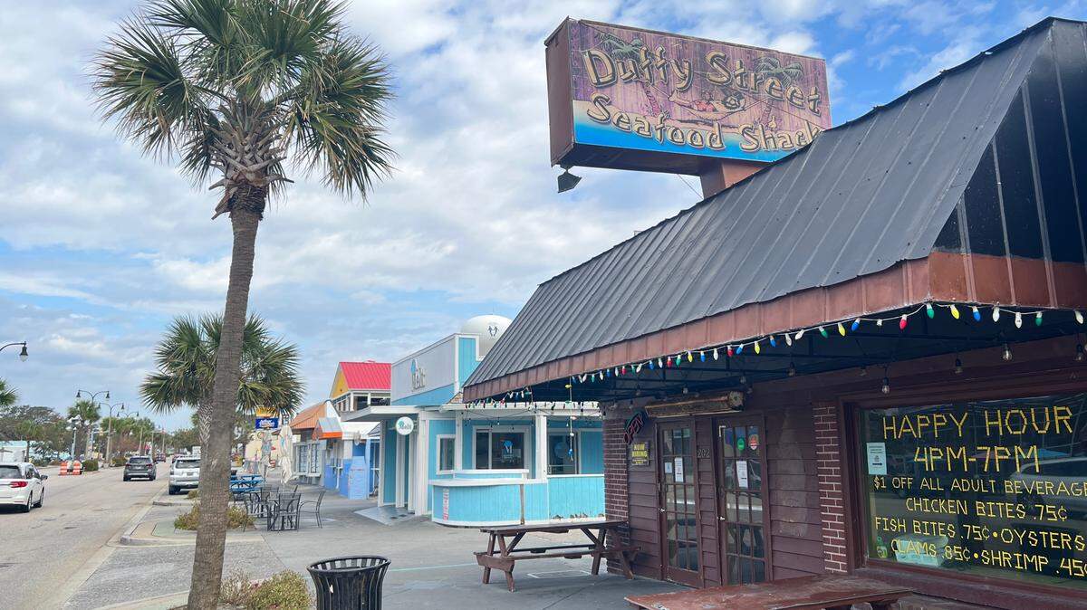 Duffy Street Seafood Shack on Main Street is closing it’s doors after 27 years in business. The owners cited the state of the economy, and hardships after the COVID-19 pandemic as reasons for shutting down. October 10, 2022.