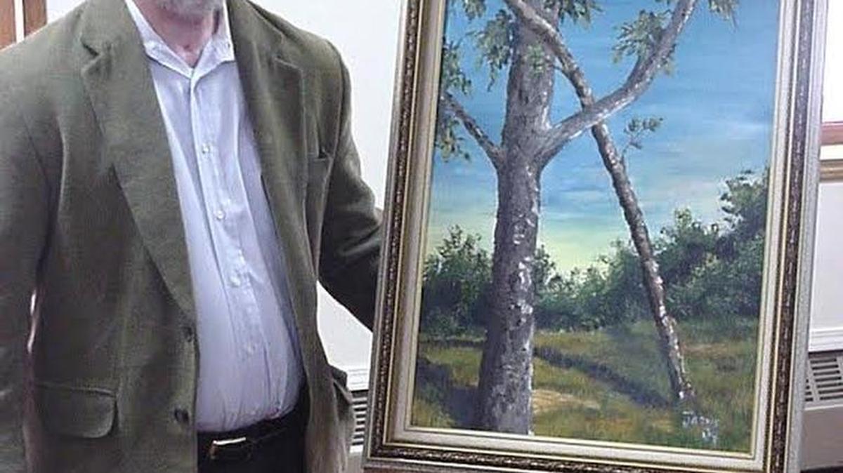 
William Jarvis of Myrtle Beach, shown beside one of his oil paintings, has begun a brain and stroke injury support group, for anyone who has coped with traumatic or acquired brain injuries, as he did with the former, after a car crash. The “TBI/ABI Support Group” meets 6:30-8 p.m. on the second Thursday monthly through May, including this week on Oct. 8, at the Myrtle Beach Base Recreation Center.
