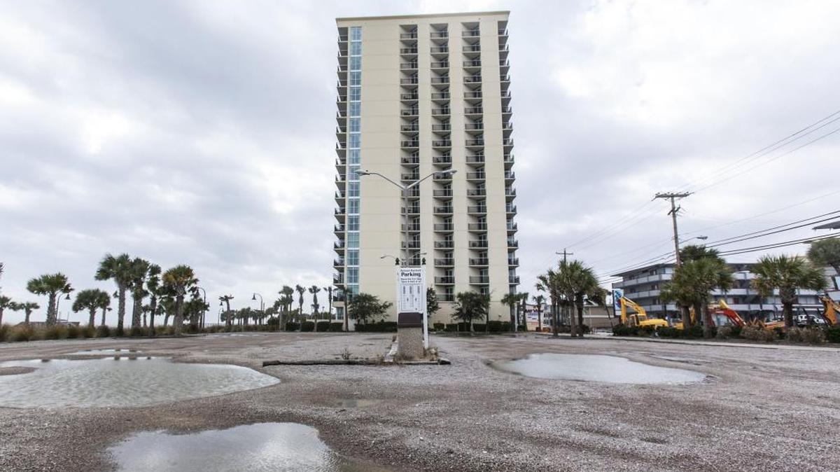 Developers unveiled plans for a new 240-unit hotel and water park envisioned to fill a vacant lot at Sixth Avenue North and Ocean Boulevard at a Myrtle Beach City Council meeting Tuesday. The project is estimated to cost more than $50 million and is the first redevelopment project to be announced since the council voted in a new floating zone and incentives to spur redevelopment in blighted parts of the city last year.