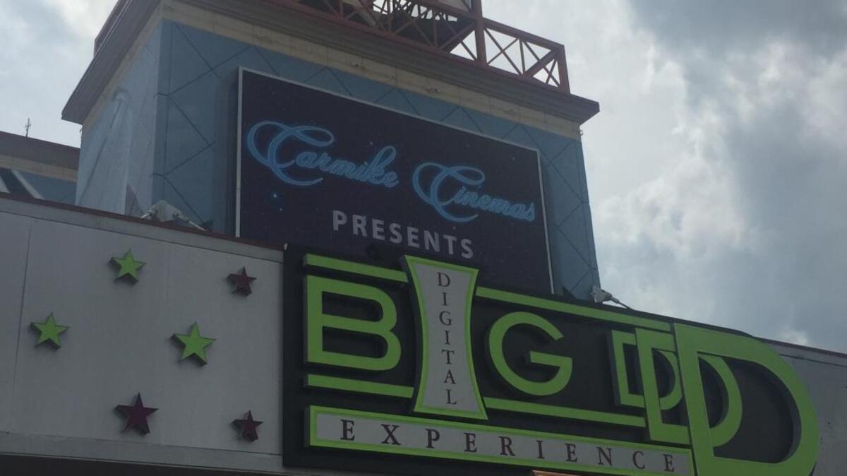 Big D Theater in Broadway at Beach