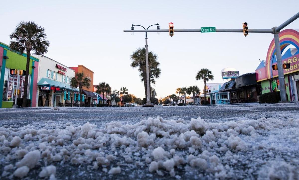 Ocean Boulevard and Main Street in North Myrtle Beach were covered in ice on Thursday morning. The Grand Strand missed out on the heaviest snows from Winter Storm Grayson, but area roads were solid sheets of ice on Thursday morning Thursday. Jan. 4, 2018.