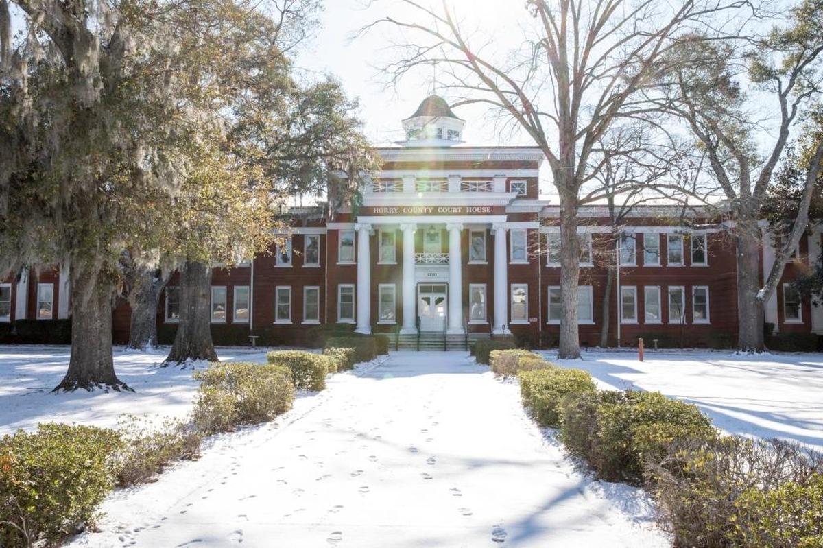 Conway Courthouse. Much of Conway, SC was coated in about an inch of snow on Thursday. Jan. 4, 2018.