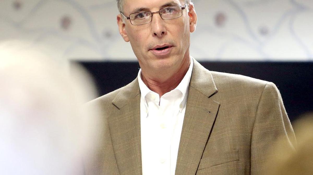 U.S. Rep. Tom Rice leads a town hall style meeting at Boulineau's in Cherry Grove Beach in 2014.