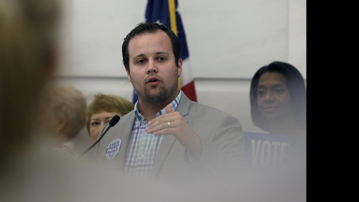 
Josh Duggar, executive director of FRC Action, speaks in favor the Pain-Capable Unborn Child Protection Act at the Arkansas state Capitol in Little Rock, Ark. Tony Perkins, president of the Washington-based Christian lobbying group, said Thursday, May 21, 2015, that he has accepted the resignation of Duggar in the wake of the reality TV star's apology for unspecified bad behavior as a young teen. 
