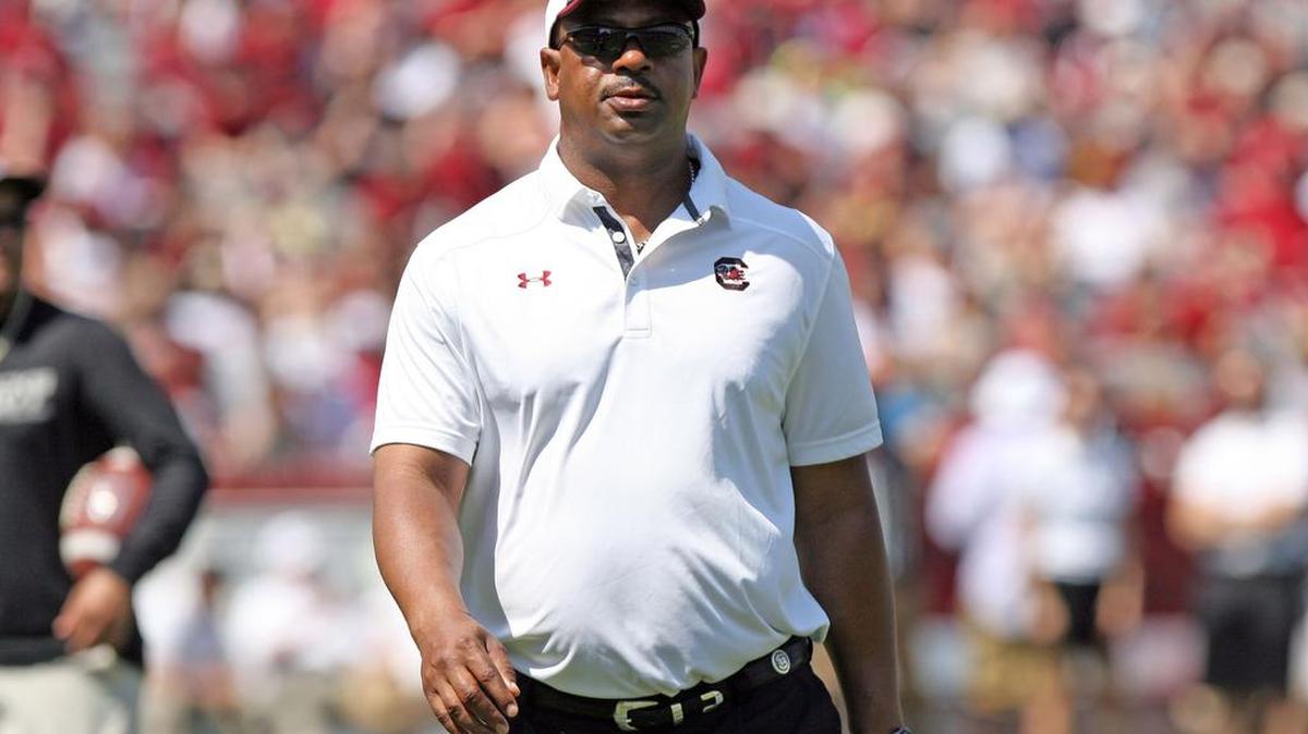 South Carolina defensive coordinator Lorenzo Ward