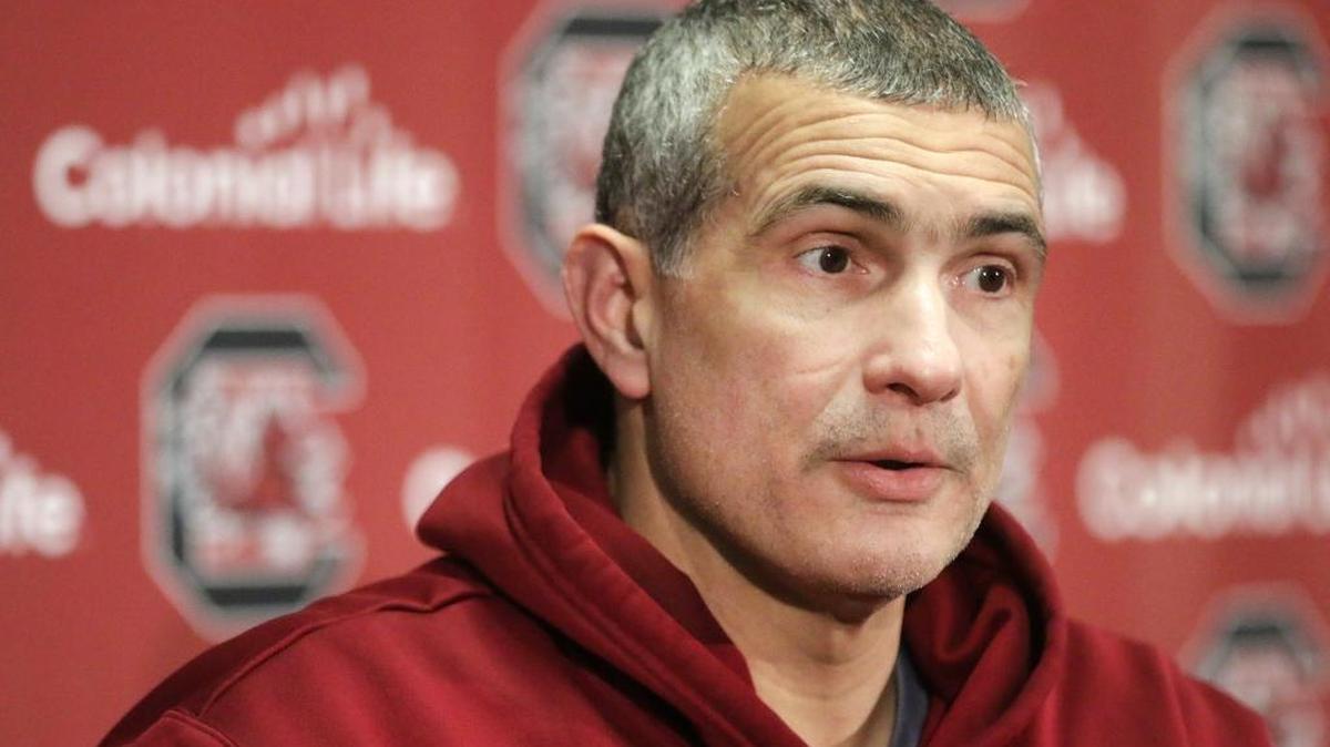 USC’s Board of Trustees approved contract extensions and raises for men’s coach Frank Martin and women’s coach Dawn Staley