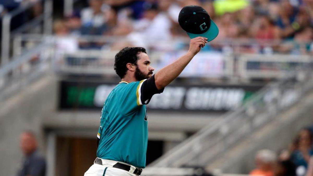 Coastal Carolina starting pitcher Zack Hopeck tips his cap to fans as he leaves in the seventh inning Monday.