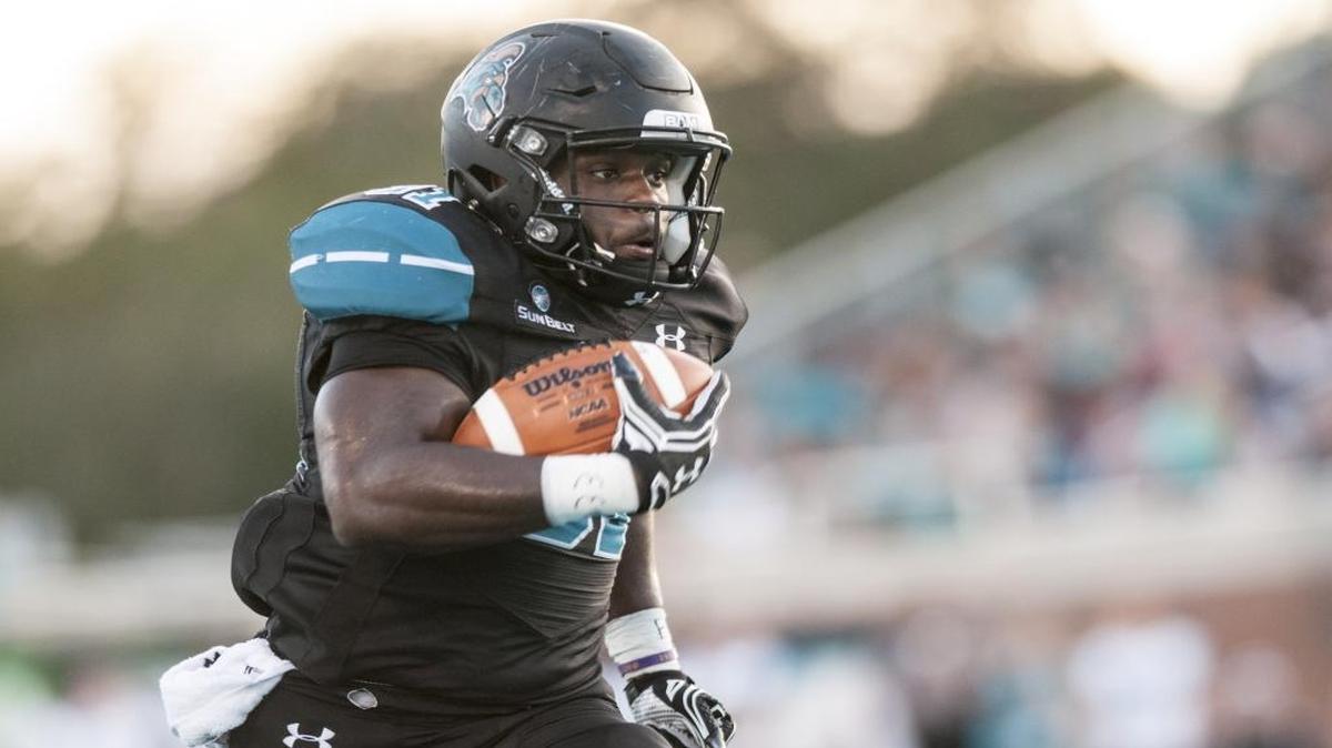 Coastal Carolina’s De'Angelo Henderson runs for a touchdown against Charleston Southern on Oct. 1.