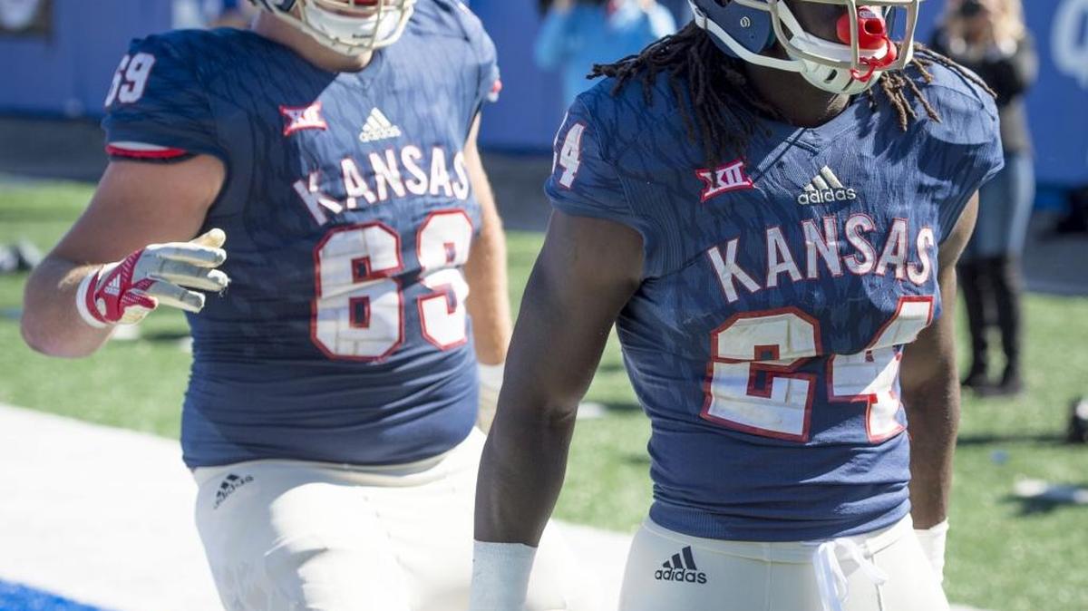 Coastal Carolina will play Kansas in football from 2019-21.