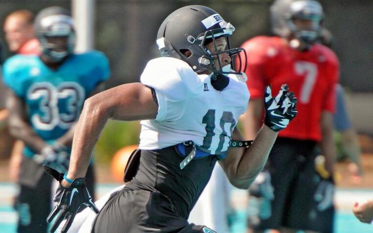 
Coastal Carolina junior wide receiver Bruce Mapp runs a play during practice at Brooks Stadium.
