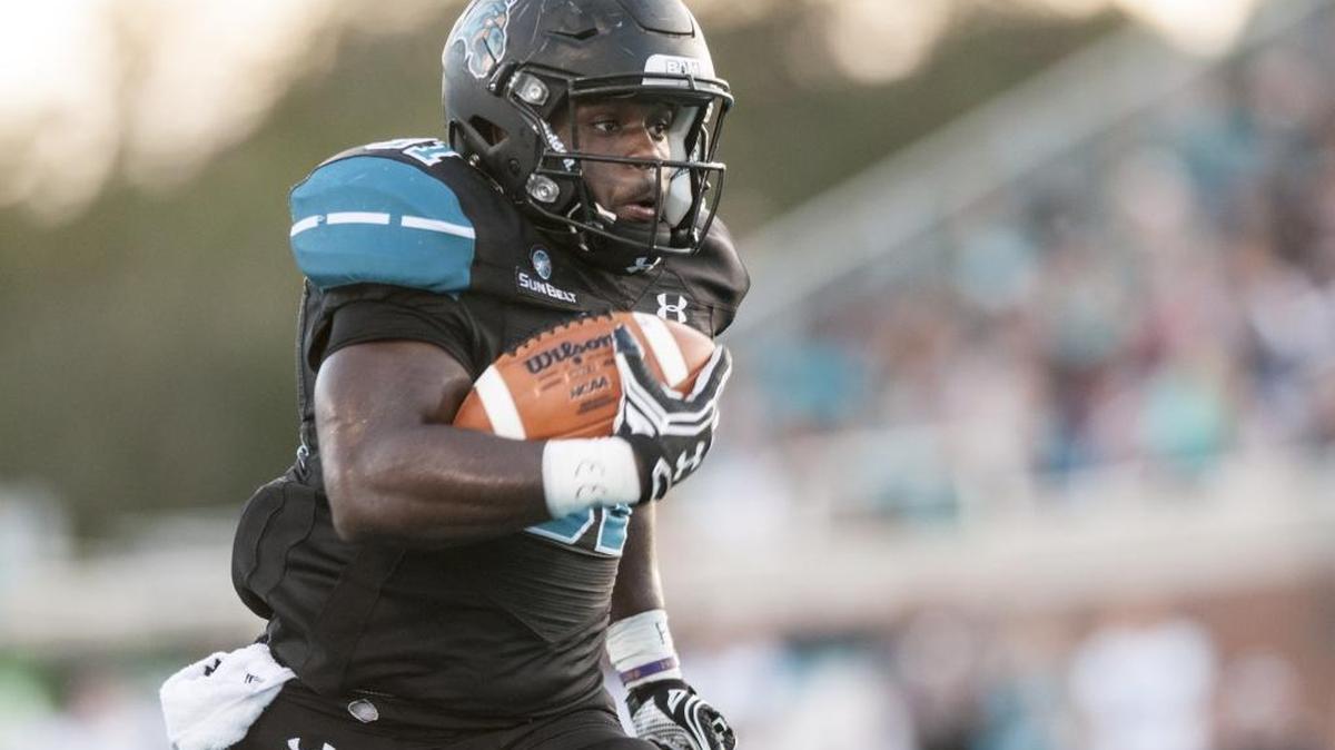 Coastal Carolina running back De’Angelo Henderson is hoping to return from a shoulder injury before this season comes to a conclusion.