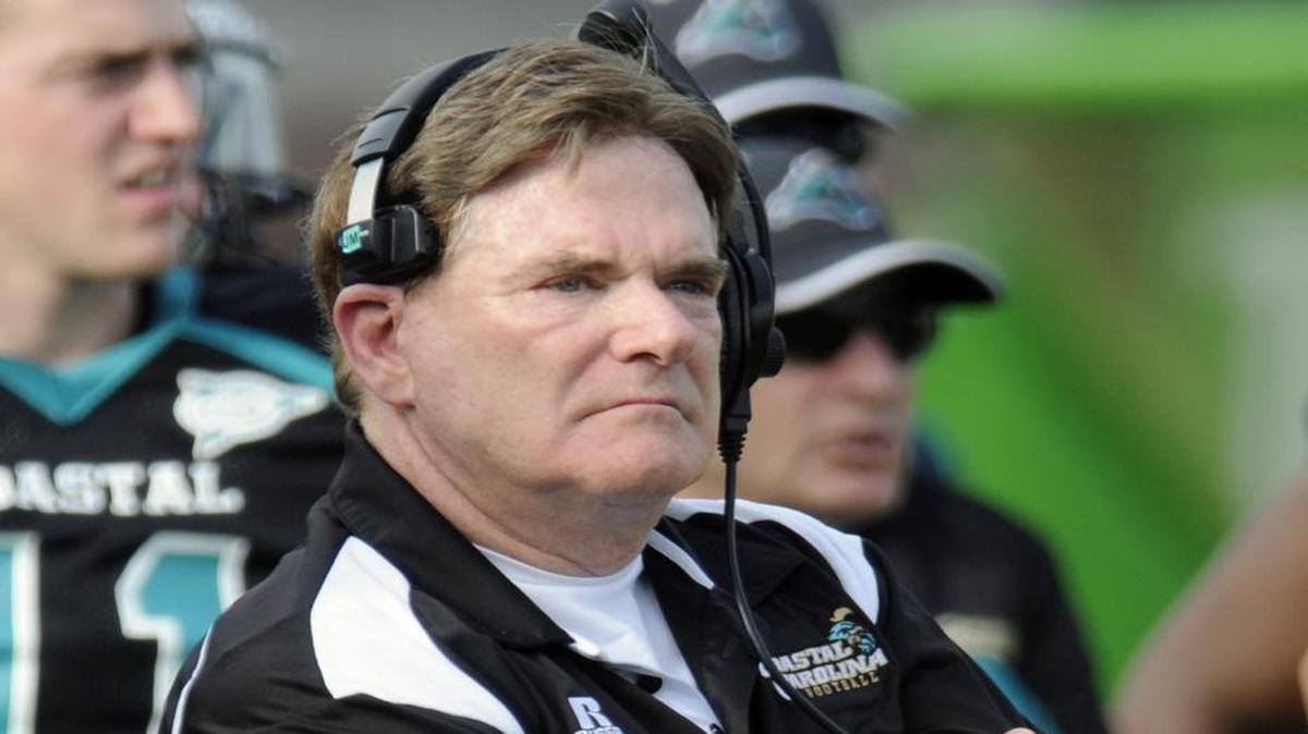 Coastal Carolina head football coach Joe Moglia will be honored by the S.C. Football Hall of Fame next month, being given the Humanitarian Award.