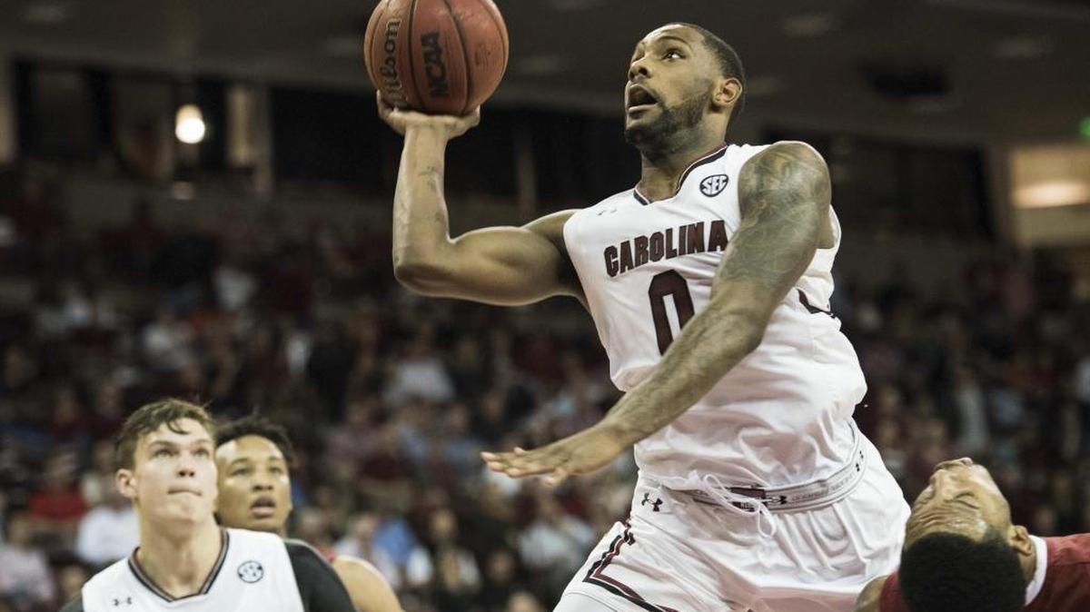 Sindarius Thornwell (0) and South Carolina play at Arkansas at 6:30 p.m. Wednesday (SEC).