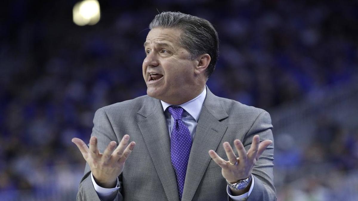 John Calipari’s Kentucky Wildcats host the Kansas Jayhawks at 6:15 p.m. Saturday (ESPN).