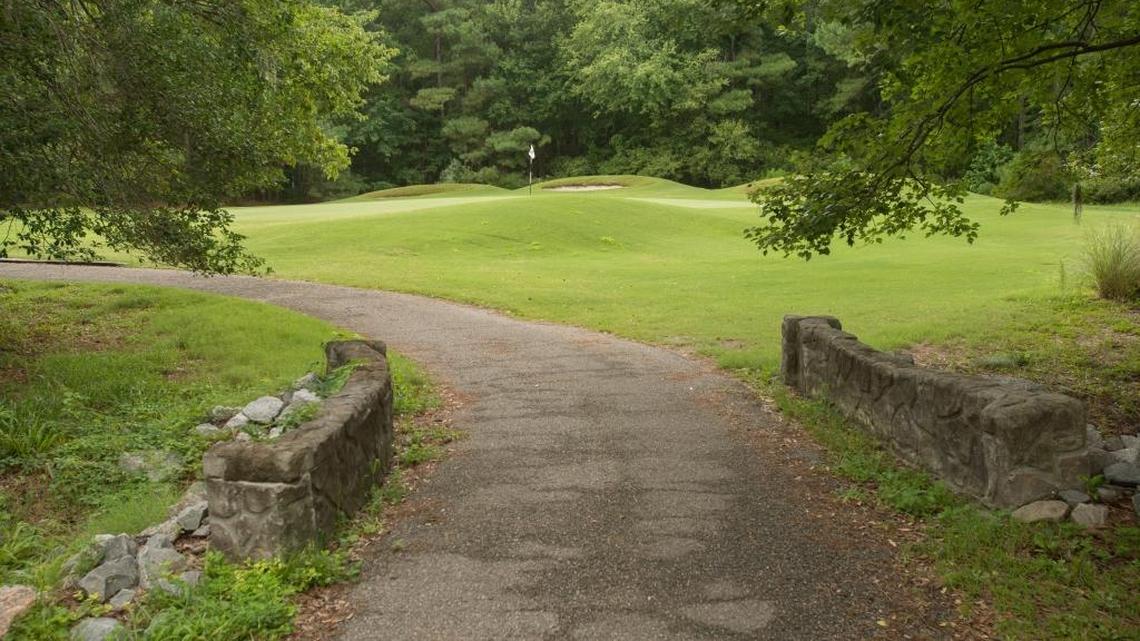 Heather Glen Golf Links in Little River will close at the end of business Thursday.