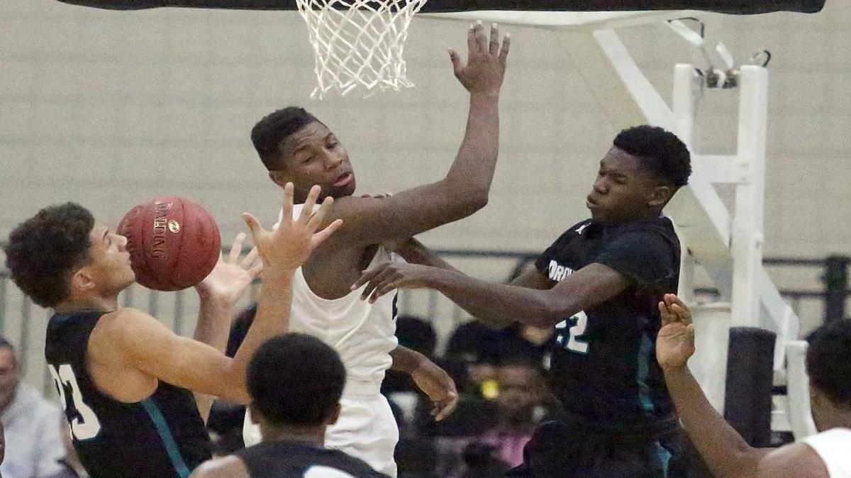 Providence (Fla.) and Evanston Township (Ill.) square off in the 36th annual Beach Ball Classic.
