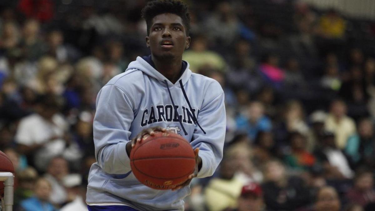 Mullins’ Jalek Felton get prepared to compete in the 2014 Beach Ball Classic 3-Point Contest.