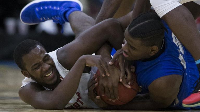 Beach Ball Classic semifinals in photos