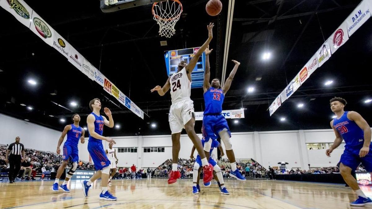 Imhotep (Pa.) battled it out with DeMatha (Md.) on Thursday night at the Beach Ball Classic.