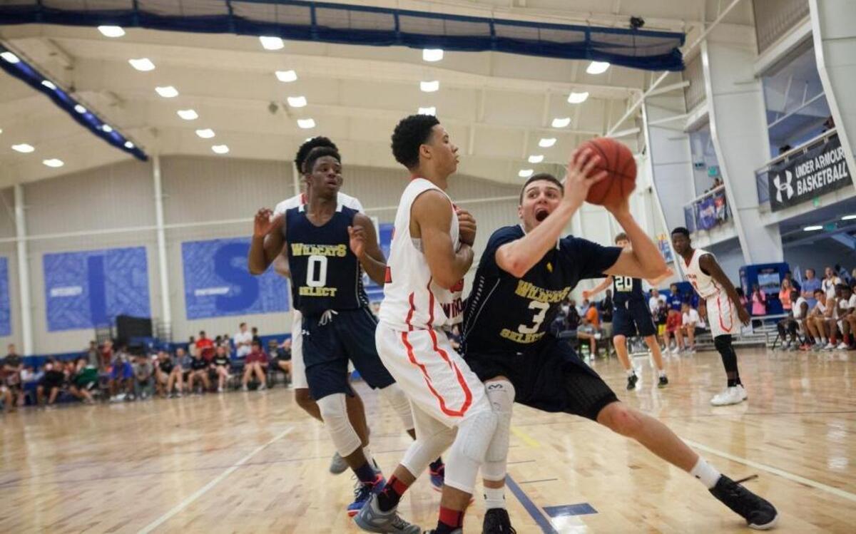 Big Shots Basketball Tournament pits hundreds of the nation’s top travels teams from against each other, lobbying for college offers and attentions from coaches and scouts.