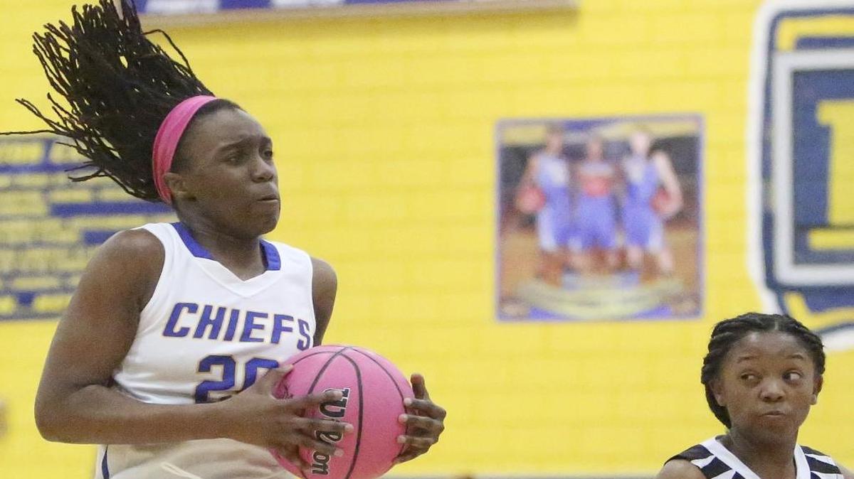 North Myrtle Beach’s Shaquera Johnson (left)