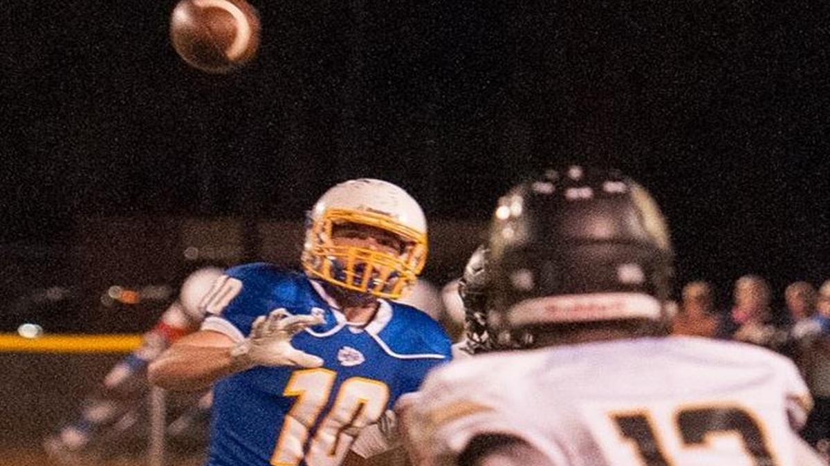 North Myrtle Beach’s Cullin Mitchell (10) looks to haul in a pass against Marlboro County on Friday night.