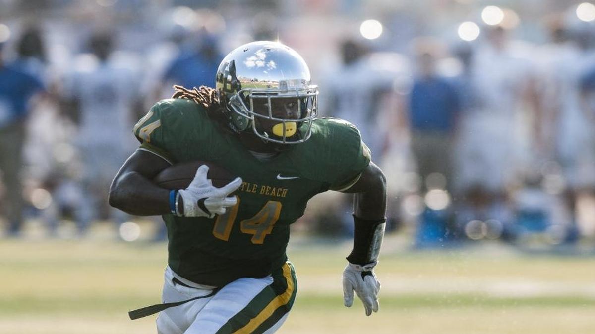 Myrtle Beach all-purpose man Keyonte Sessions finds pay dirt earlier this season in the Seahawks’ victory against Byrnes.
