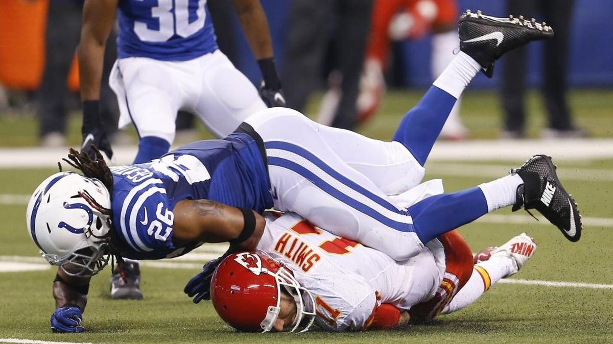 Indianapolis Colts free safety and former Carvers Bay standout Clayton Geathers (26) hits Kansas City quarterback Alex Smith during a game in 2016.
