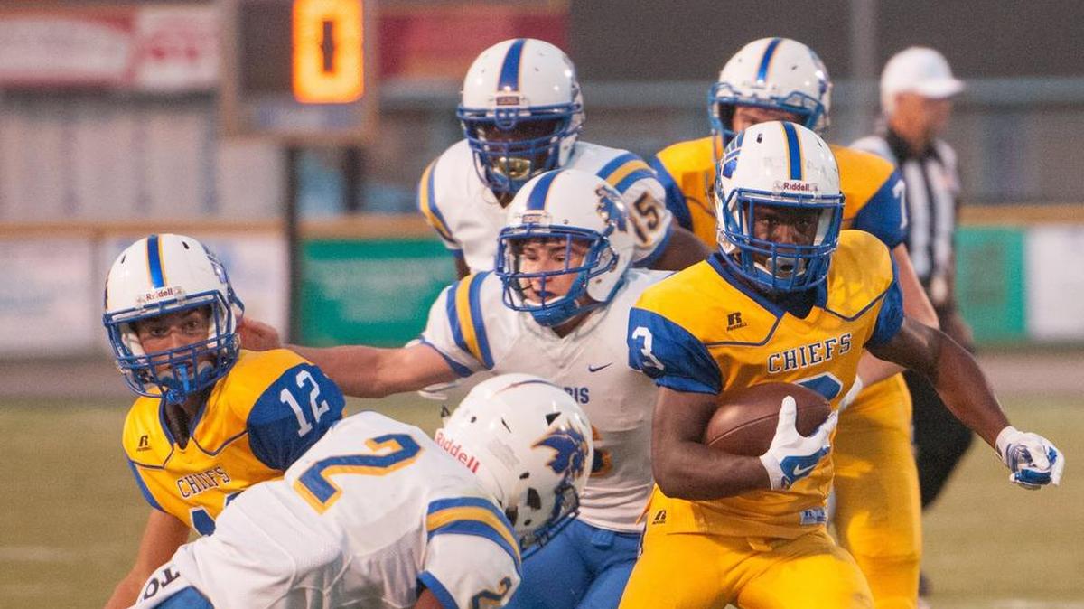 NMB’s Ramsey Lewis picks up yards for NMB.