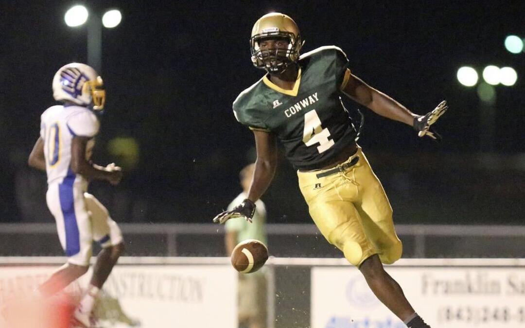 Conway star receiver Bryan Edwards reopened his college recruitment process on Thursday after decommitting from the University of South Carolina.