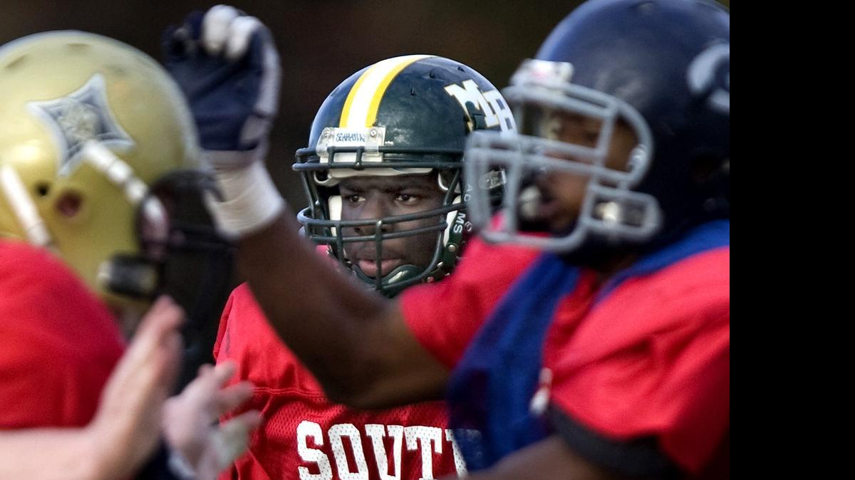 
Former Myrtle Beach linebacker Octavius Thomas (center) now plays for Shepherd University in West Virginia.
