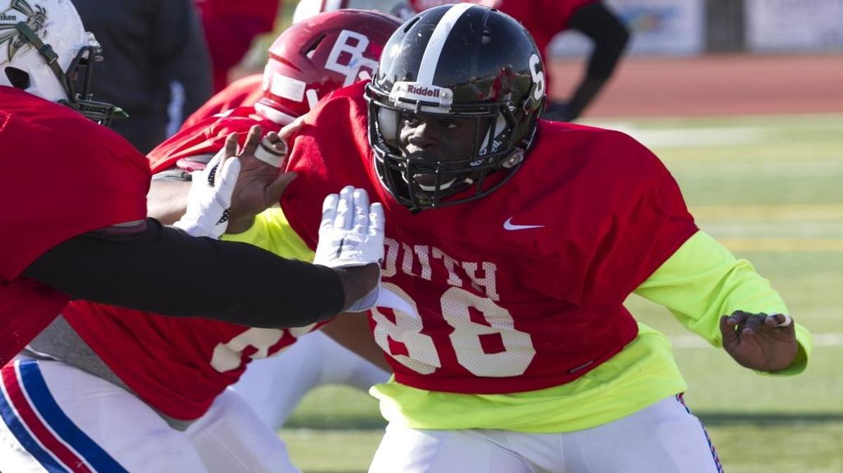 Waccamaw’s Jabbrel Drayton of the South team competes during practice Tuesday for Saturday’s North-South game.