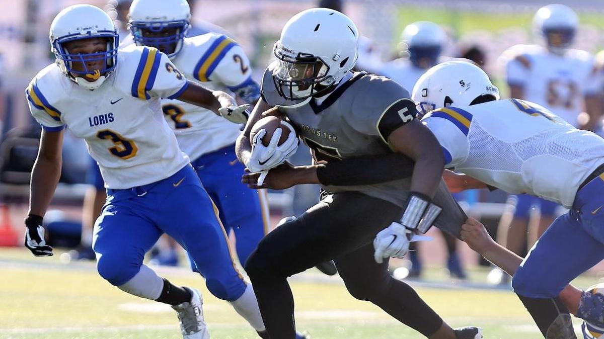 Socastee’s Dashaun Myers finds room to run against Loris in last year’s CNB Kickoff Classic. The Horry County foes are again tabbed to face off at this year’s event.