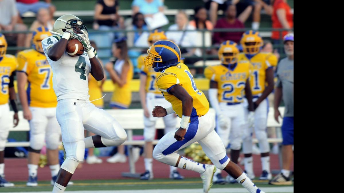 
Conway receiver Bryan Edwards (left) will compete next week in Nike’s The Opening camp finals in Oregon.
