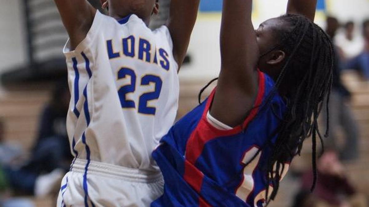 Loris’ Neandra Gause puts up a shot Friday.