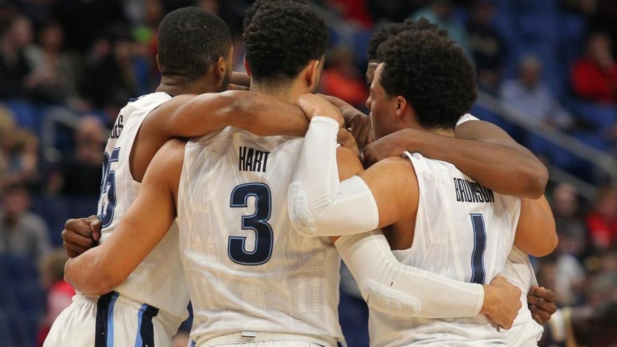 Villanova players huddle before Thursday’s game against Mount St. Mary’s.