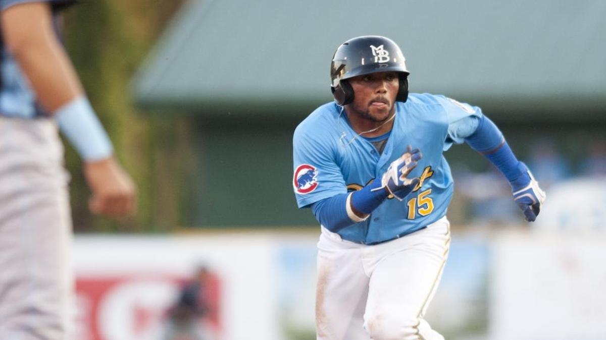 Myrtle Beach’s Robert Garcia digs for third base during last week’s game with the Wilmington Blue Rocks.