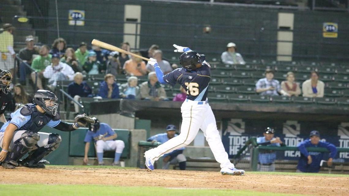 Hodges, Paula lead Myrtle Beach Pelicans past Carolina Mudcats