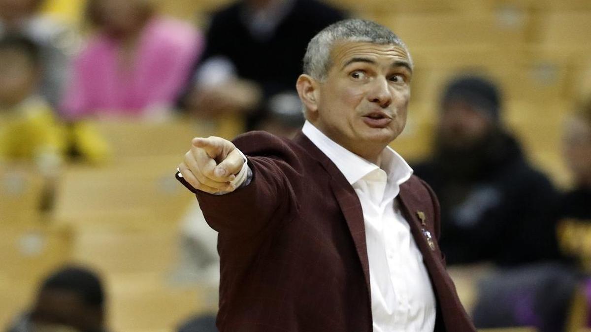 Frank Martin’s South Carolina Gamecocks host Georgia at 2 p.m. Saturday (ESPN2).